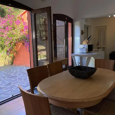 Belle Traditionnelle Vue Mer Avec Piscine A 1,5 Km De La Plage De Pinarello Villa