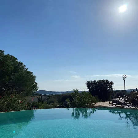 Belle Traditionnelle Vue Mer Avec Piscine A 1,5 Km De La Plage De Pinarello Villa