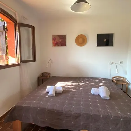 Villa Belle Traditionnelle Vue Mer Avec Piscine A 1,5 Km De La Plage De Pinarello *
