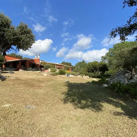 Villa Belle Traditionnelle Vue Mer Avec Piscine A 1,5 Km De La Plage De Pinarello Sainte-Lucie de Porto-Vecchio