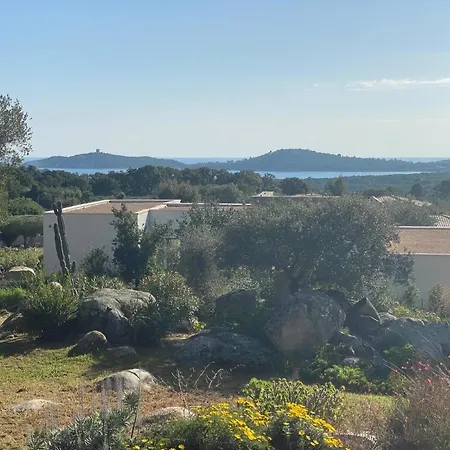 Belle Traditionnelle Vue Mer Avec Piscine A 1,5 Km De La Plage De Pinarello Sainte-Lucie de Porto-Vecchio