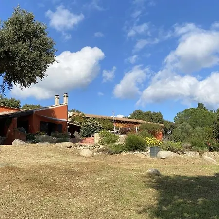 Belle Traditionnelle Vue Mer Avec Piscine A 1,5 Km De La Plage De Pinarello * Sainte-Lucie de Porto-Vecchio